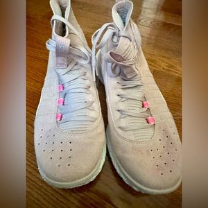 Only worn at a photo shoot- men size 8.5 Curry Brand bball shoe.